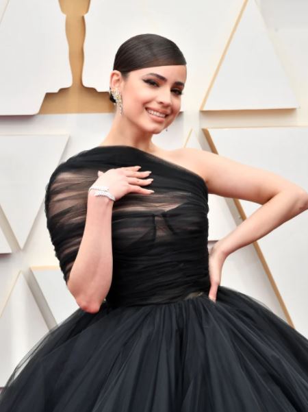 Sofia Carson at Oscars 2022-Hairstyles to COPY from Oscars 2022