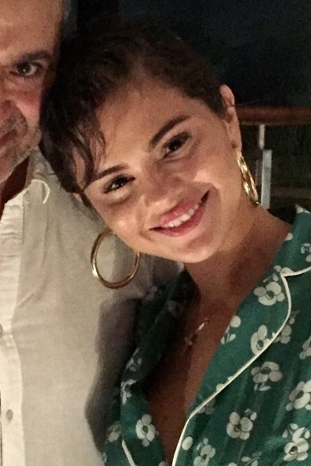 Selena Gomez Piercing- The thick gold hoops