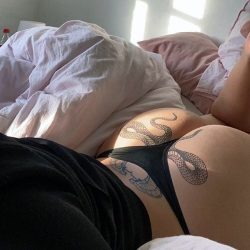 24 Sexy Butt Tattoos | Snake butt tattoos