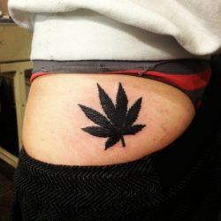 24 sexy butt tattoo - leaf tattoo black