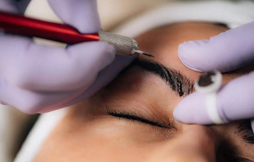 Microblading salons in Tricity