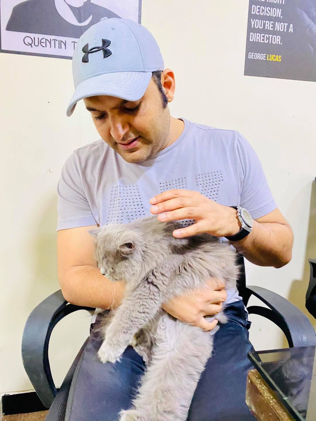 Kapil Sharma with a cat