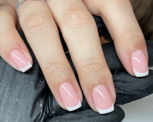 Simple French Tip Nail Art
