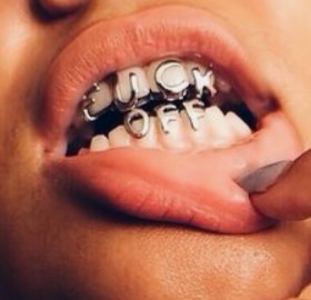 Teeth Jewellery Idea 16